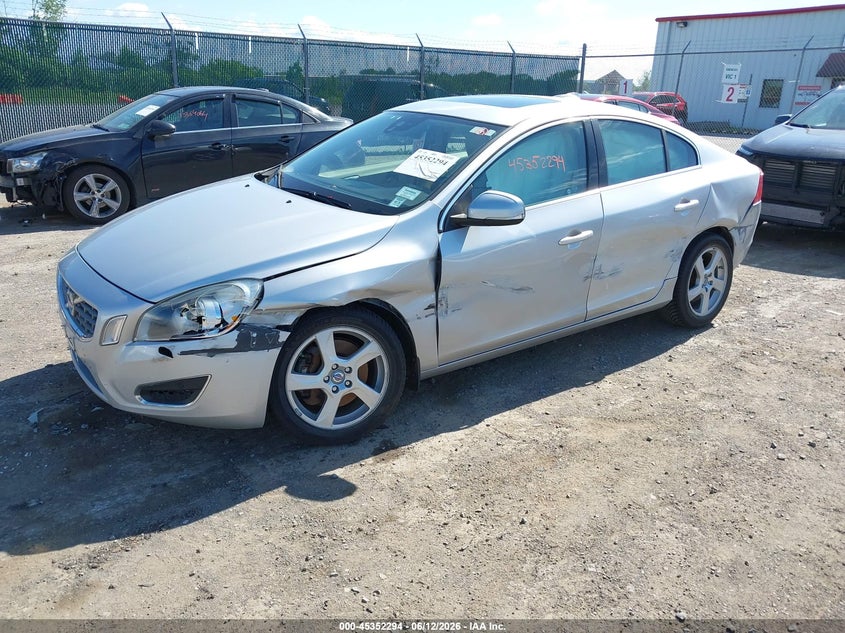 2012 Volvo S60 VIN YV1622FS1C2114584 IAAI salvage auction — LEFT SIDE, Salvage Title, sold $425 on 2026-07-14 (photo 2)