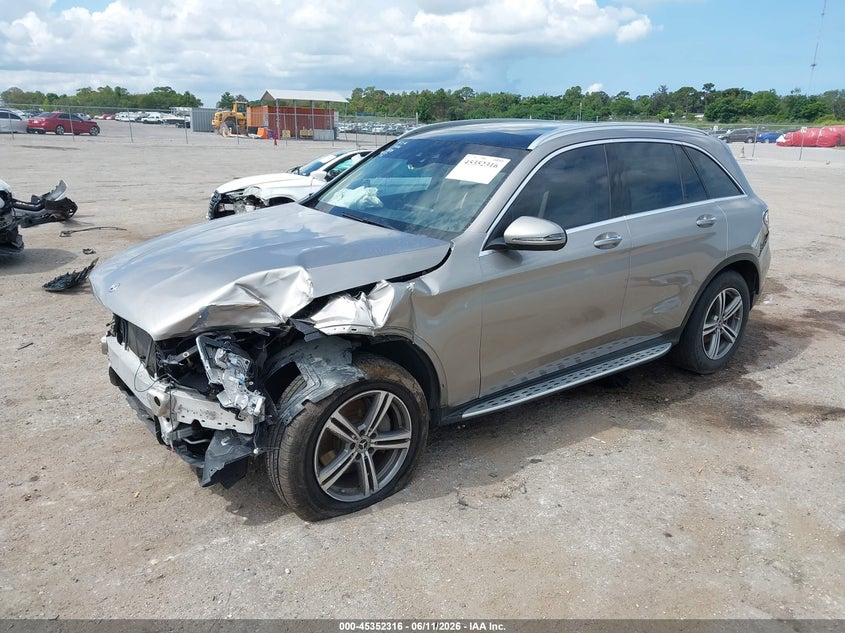 2020 Mercedes-benz Glc VIN WDC0G8DB0LF740570 IAAI salvage auction — FRONT END, Rebuildable (Florida), sold $5,950 on 2026-07-30 (photo 2)