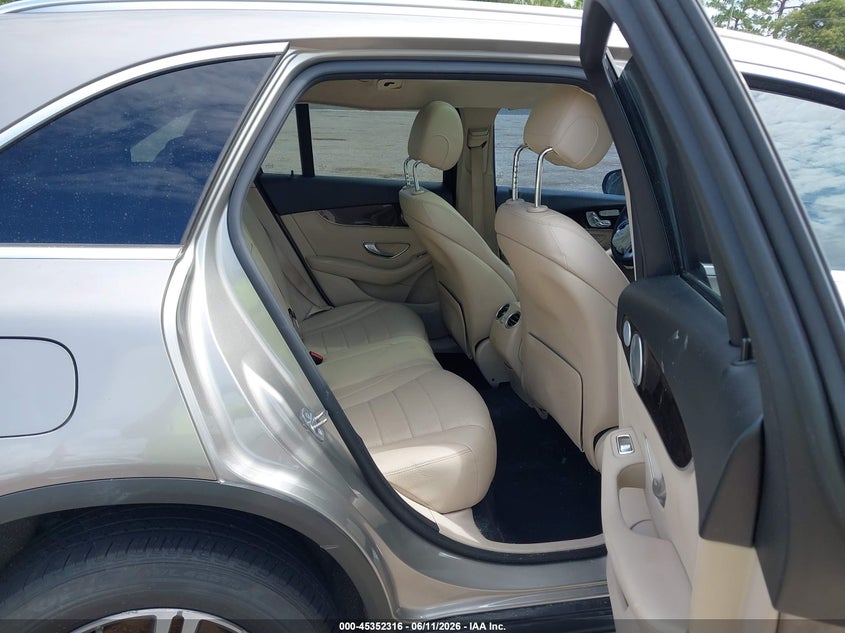 2020 Mercedes-benz Glc VIN WDC0G8DB0LF740570 IAAI salvage auction — FRONT END, Rebuildable (Florida), sold $5,950 on 2026-07-30 (photo 8)