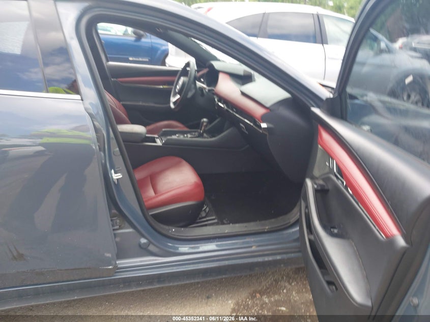 2021 Mazda 3 VIN JM1BPBNY8M1312517 IAAI salvage auction — LEFT & RIGHT, Salvage (Ohio), sold $1,850 on 2026-07-28 (photo 5)