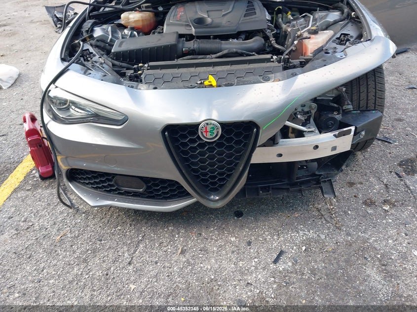 2019 Alfa romeo Giulia VIN ZARFAMAN1K7622552 IAAI salvage auction — LEFT FRONT, Rebuildable (Florida), sold $3,400 on 2026-07-20 (photo 6)