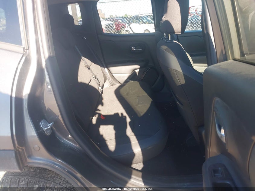 2016 Jeep Renegade VIN ZACCJBBT9GPE18171 IAAI salvage auction — RIGHT FRONT, Salvage (Minnesota), sold $25 on 2026-07-29 (photo 8)