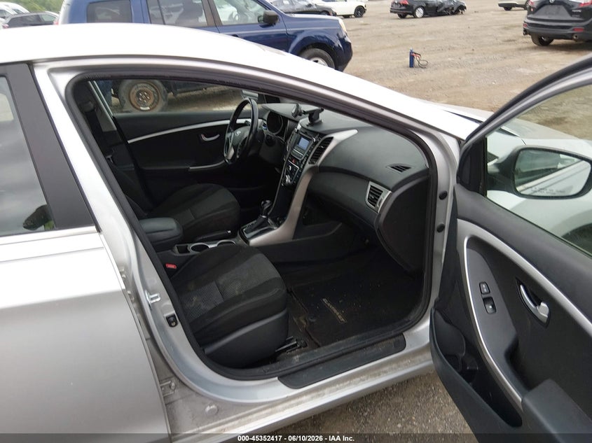 2016 Hyundai Elantra VIN KMHD35LH7GU288301 IAAI salvage auction — NORMAL WEAR, Salvage (Texas), sold $1,750 on 2026-07-10 (photo 5)