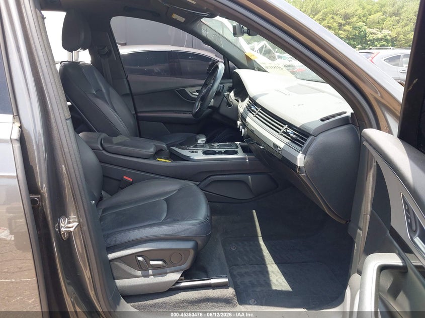 2018 Audi Q7 VIN WA1LHAF75JD047755 IAAI salvage auction — REAR END, Salvage (Alabama), sold $5,900 on 2026-07-22 (photo 5)