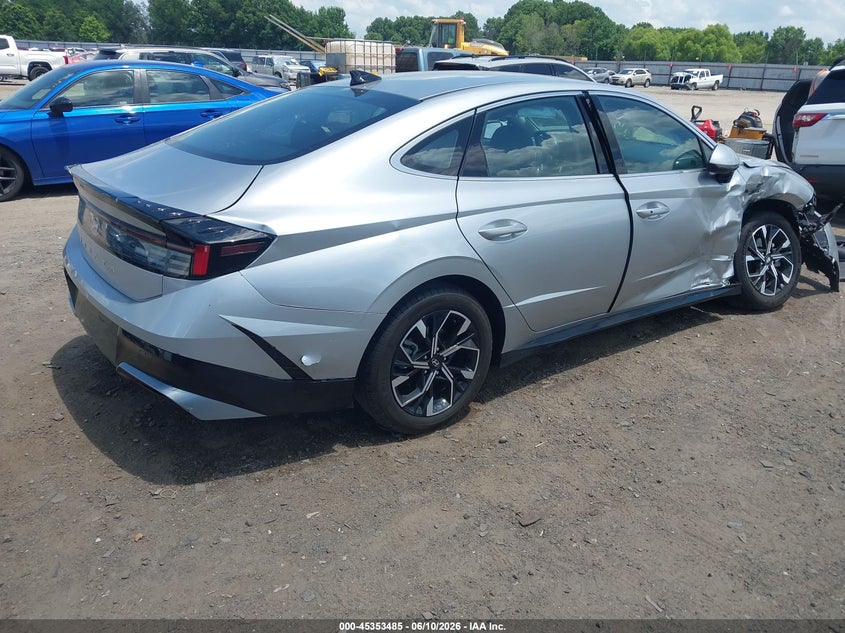 2025 Hyundai Sonata VIN KMHL64JA6SA437584 IAAI salvage auction — RIGHT FRONT, Salvage (Arkansas), sold $6,000 on 2026-07-08 (photo 4)