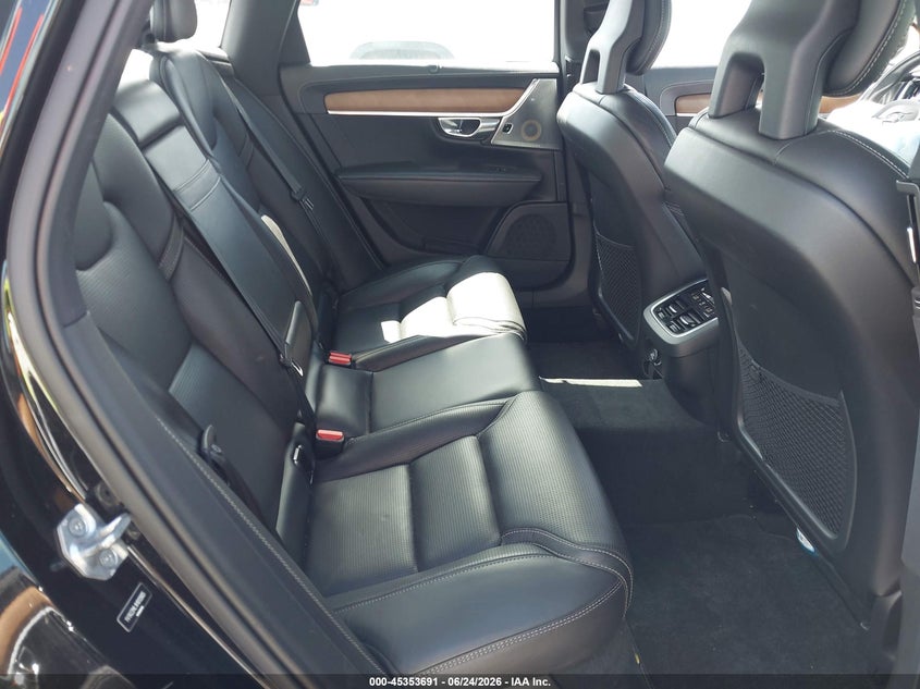 2017 Volvo S90 VIN YV1A22ML1H1013905 IAAI salvage auction — FRONT END, Salvage (Minnesota), sold $6,300 on 2026-08-03 (photo 8)