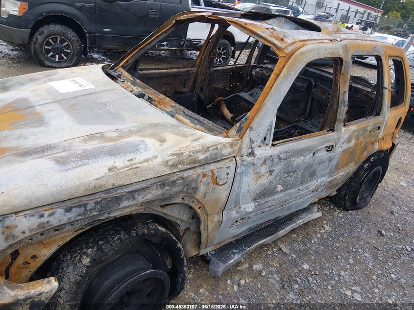 2005 Jeep Liberty (north america) VIN 1J4GL48KX5W614037 IAAI salvage auction — TOTAL BURN, Salvage (West Virginia), sold $50 on 2026-07-19 (photo 6)