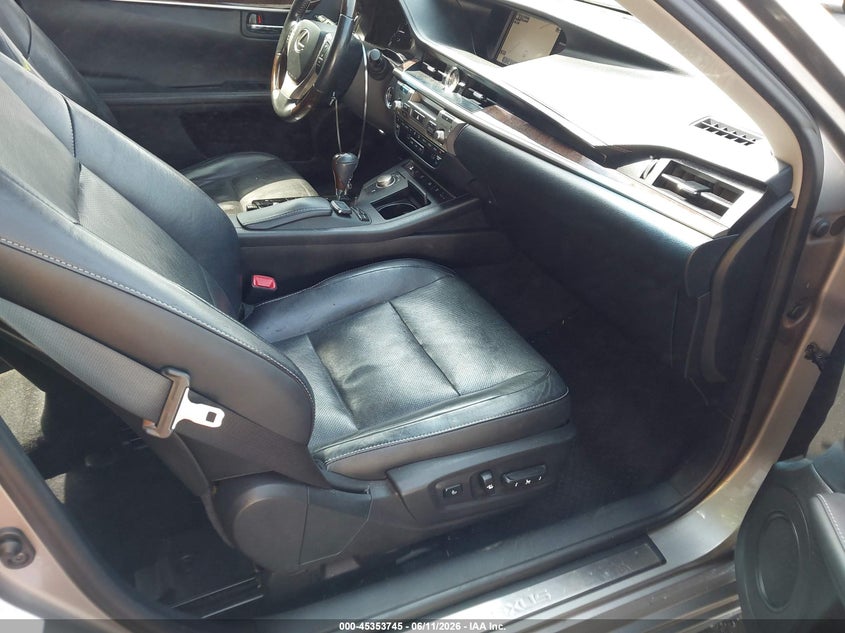 2015 Lexus ES VIN JTHBK1GG9F2165830 IAAI salvage auction — SIDE, Salvage - Greater Than 75% (Maryland), sold $3,650 on 2026-07-11 (photo 5)
