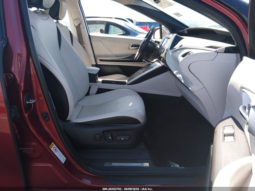 2018 Toyota Mirai VIN JTDBVRBD1JA005332 IAAI salvage auction — SIDE, Clear (Arizona), sold $425 on 2026-07-10 (photo 5)