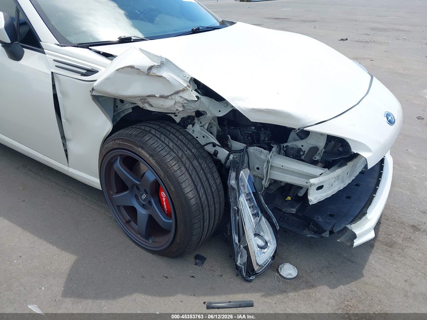 2020 Subaru Brz VIN JF1ZCAC13L9703283 IAAI salvage auction — RIGHT FRONT, Salvage Title, sold $7,350 on 2026-07-13 (photo 6)