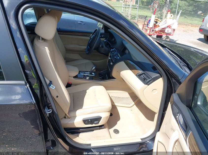 2015 BMW X3 VIN 5UXWX9C52F0D52251 IAAI salvage auction — FRONT & REAR, Salvage (Virginia), sold $1,850 on 2026-07-28 (photo 5)