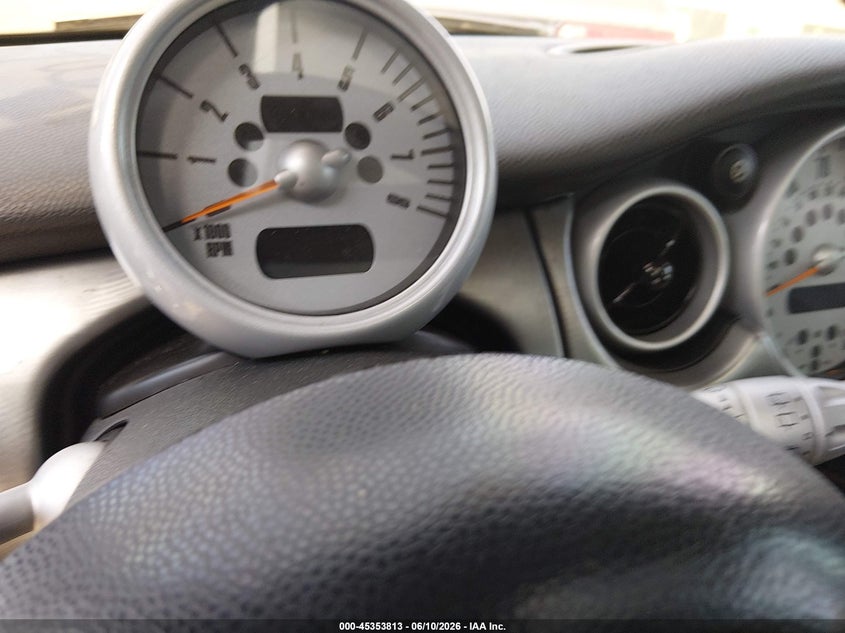 2003 Mini Cooper VIN WMWRE33403TD71722 IAAI salvage auction — RIGHT FRONT, Bill Of Sale (New York), sold $425 on 2026-07-14 (photo 7)