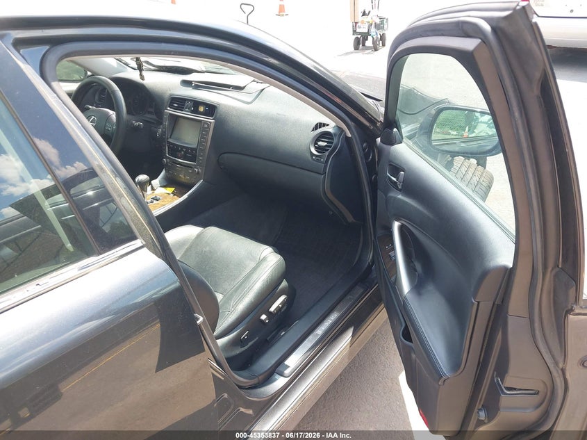 2009 Lexus Is VIN JTHCK262195032210 IAAI salvage auction — RIGHT FRONT, Salvage (Connecticut), sold $750 on 2026-07-09 (photo 5)