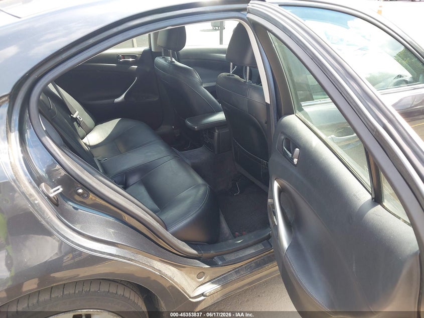2009 Lexus Is VIN JTHCK262195032210 IAAI salvage auction — RIGHT FRONT, Salvage (Connecticut), sold $750 on 2026-07-09 (photo 8)