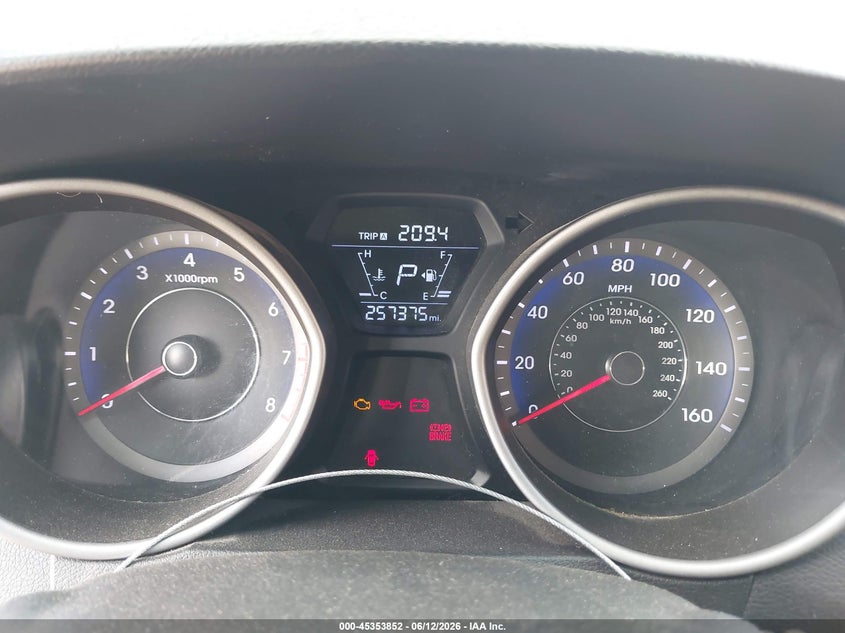 2014 Hyundai Elantra VIN KMHDH4AE3EU155312 IAAI salvage auction — FRONT & REAR, Salvage (Texas), sold $525 on 2026-07-29 (photo 7)