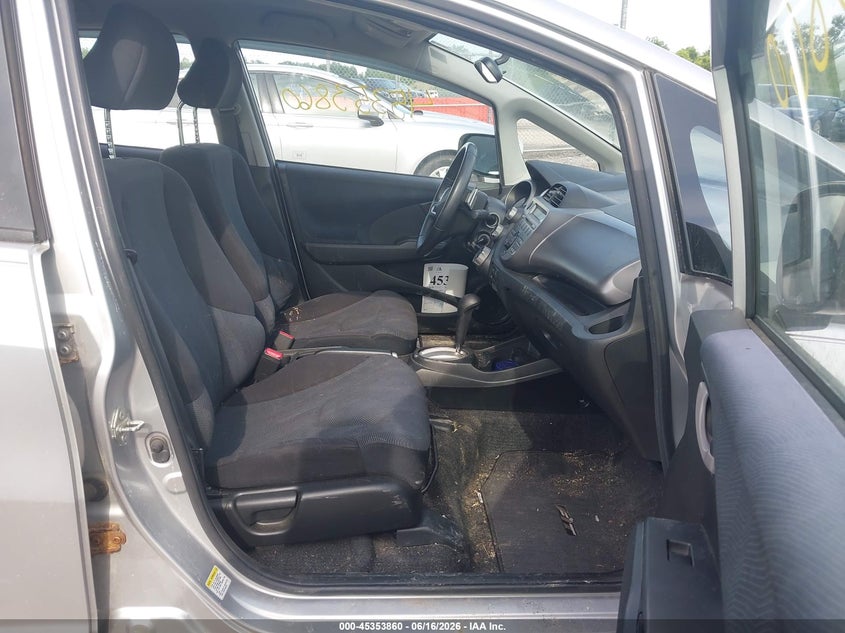 2011 Honda Fit VIN JHMGE8H57BC017392 IAAI salvage auction — NORMAL WEAR, Clear (New York), sold $425 on 2026-07-23 (photo 5)