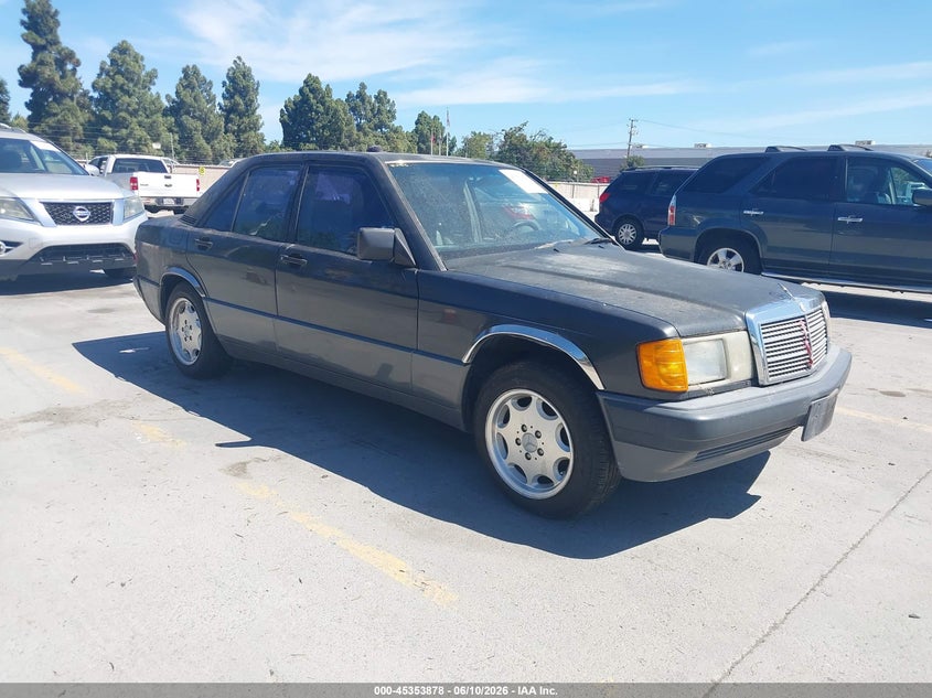 1993 Mercedes-benz VIN WDBDA29D1PG022198 IAAI salvage auction — NORMAL WEAR, Salvage Title - Dealer (California), sold $750 on 2026-07-20 (photo 1)