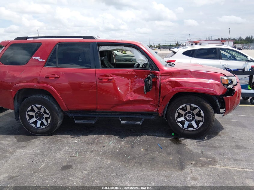 2022 Toyota 4runner VIN JTERU5JR1N6060634 IAAI salvage auction — RIGHT SIDE, Salvage Title, sold $25 on 2026-07-23 (photo 6)