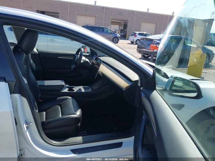2022 Tesla Model 3 VIN 5YJ3E1EA7NF168748 IAAI salvage auction — RIGHT FRONT, Salvage (California), sold $6,400 on 2026-07-16 (photo 5)