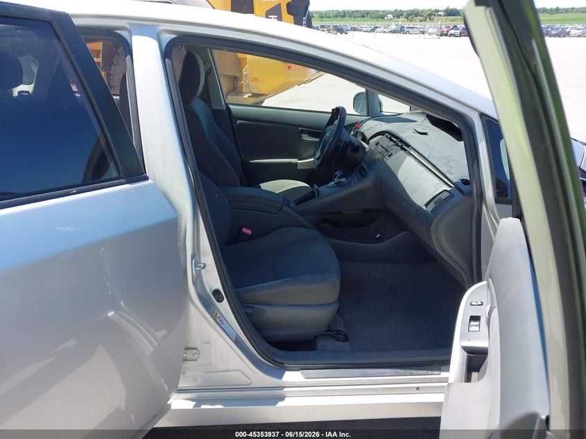 2011 Toyota Prius VIN JTDKN3DU1B1460399 IAAI salvage auction — REAR END, Certificate Of Title (Nebraska), sold $1,250 on 2026-07-29 (photo 5)