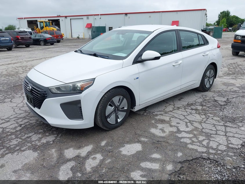 2018 Hyundai Ioniq hybrid VIN KMHC65LC6JU075791 IAAI salvage auction — NORMAL WEAR, Sf97 (Kentucky), sold $11,500 on 2026-07-15 (photo 2)