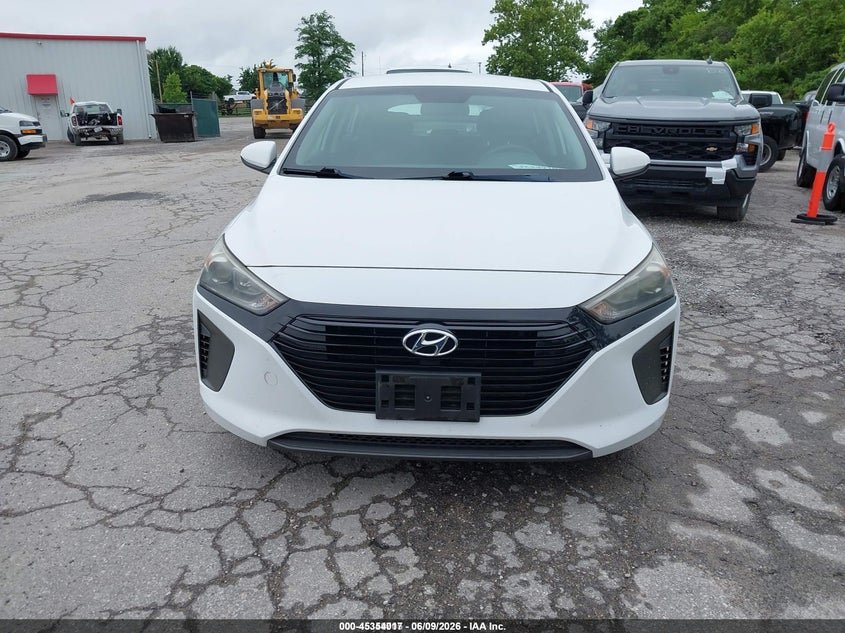 2018 Hyundai Ioniq hybrid VIN KMHC65LC6JU075791 IAAI salvage auction — NORMAL WEAR, Sf97 (Kentucky), sold $11,500 on 2026-07-15 (photo 6)