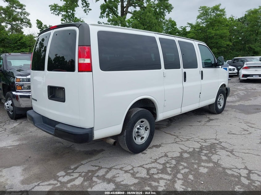 2017 Chevrolet Express 2500 VIN 1GAWGEFF1H1288897 IAAI salvage auction — NORMAL WEAR, Sf97 (Kentucky), sold $16,900 on 2026-07-15 (photo 4)