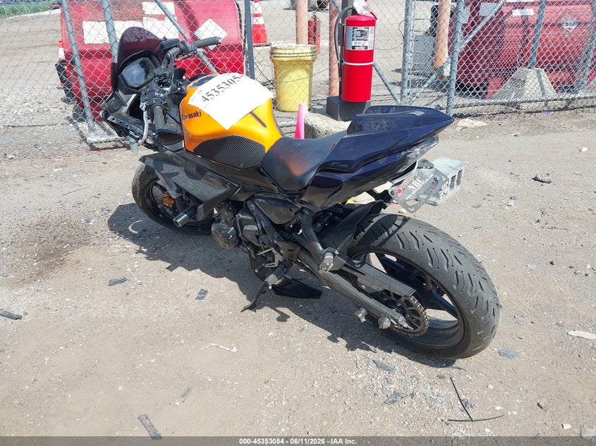 2025 Kawasaki Ninja VIN ML5EXEP18SDAE4216 IAAI salvage auction — FRONT END, Scrap (Michigan), sold $150 on 2026-07-14 (photo 3)