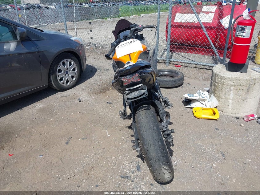 2025 Kawasaki Ninja VIN ML5EXEP18SDAE4216 IAAI salvage auction — FRONT END, Scrap (Michigan), sold $150 on 2026-07-14 (photo 6)