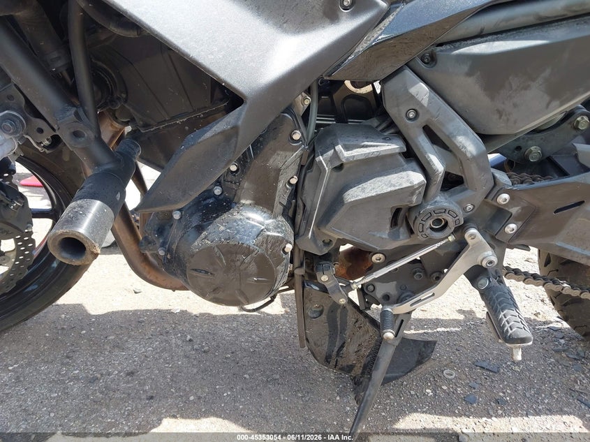 2025 Kawasaki Ninja VIN ML5EXEP18SDAE4216 IAAI salvage auction — FRONT END, Scrap (Michigan), sold $150 on 2026-07-14 (photo 9)