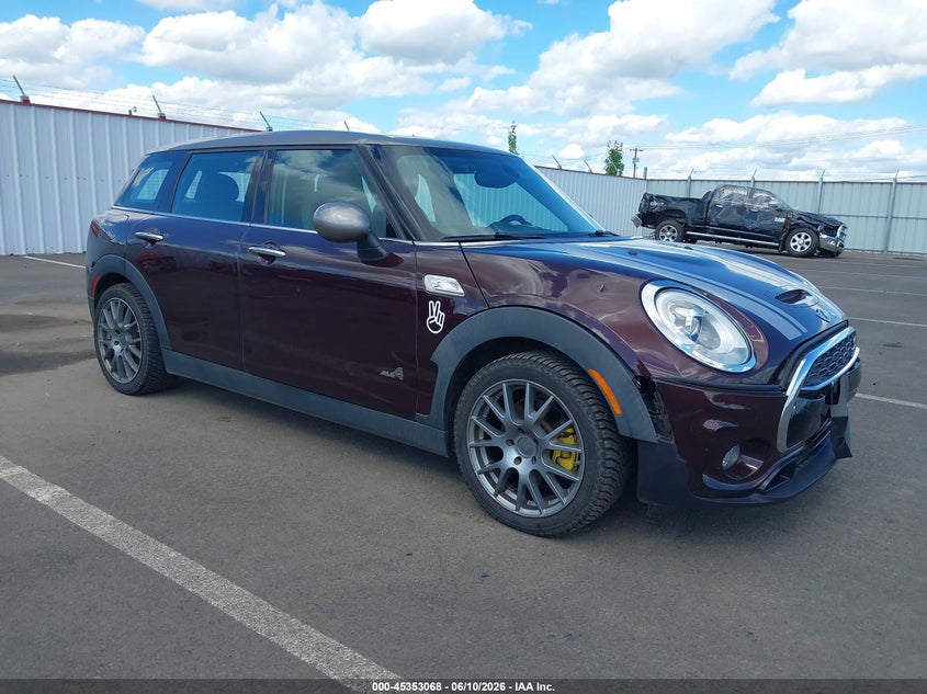 2017 Mini Clubman VIN WMWLU5C5XH2E82725 IAAI salvage auction — FRONT END, Salvage (Oregon), sold $2,450 on 2026-07-30 (photo 1)