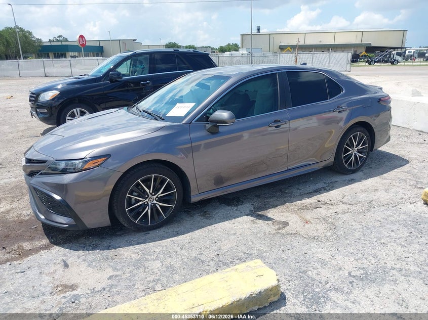 2023 Toyota Camry VIN 4T1G11AK6PU098712 IAAI salvage auction — RIGHT SIDE, Rebuildable (Florida), sold $9,000 on 2026-07-28 (photo 2)