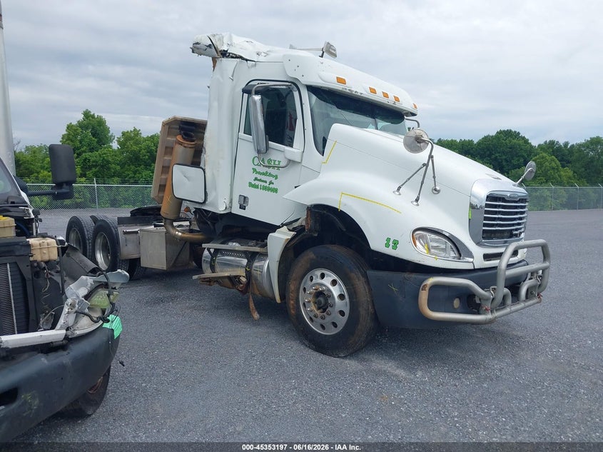 2015 Freightliner Conventional VIN 3ALXA7005FDGA1802 IAAI salvage auction — ROOF, Salvage (Georgia), sold $9,200 on 2026-08-12 (photo 1)
