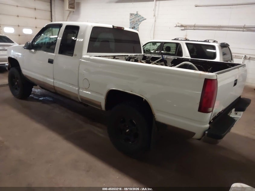 1998 Chevrolet S-10 pickup VIN 2GCEK19R1W1102329 IAAI salvage auction — NORMAL WEAR, Clear (Minnesota), sold $350 on 2026-07-08 (photo 3)