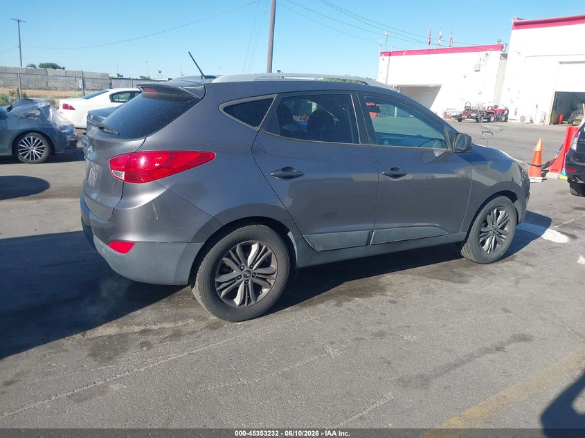 2015 Hyundai Tucson VIN KM8JU3AG8FU019625 IAAI salvage auction — NORMAL WEAR, Salvage Title, sold $825 on 2026-07-30 (photo 4)
