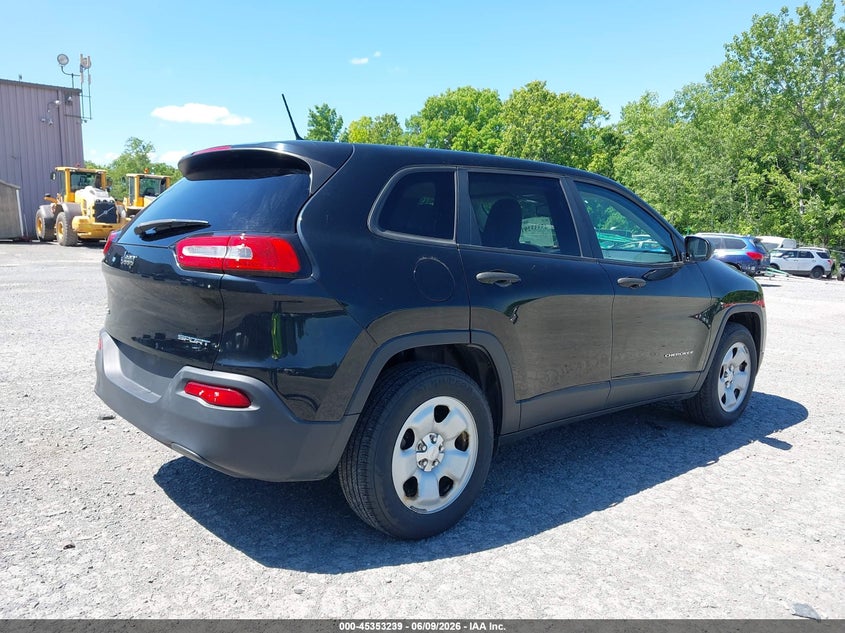 2017 Jeep Cherokee VIN 1C4PJMAB7HW542224 IAAI salvage auction — NORMAL WEAR, Sf97 (New York), sold $6,200 on 2026-07-23 (photo 4)