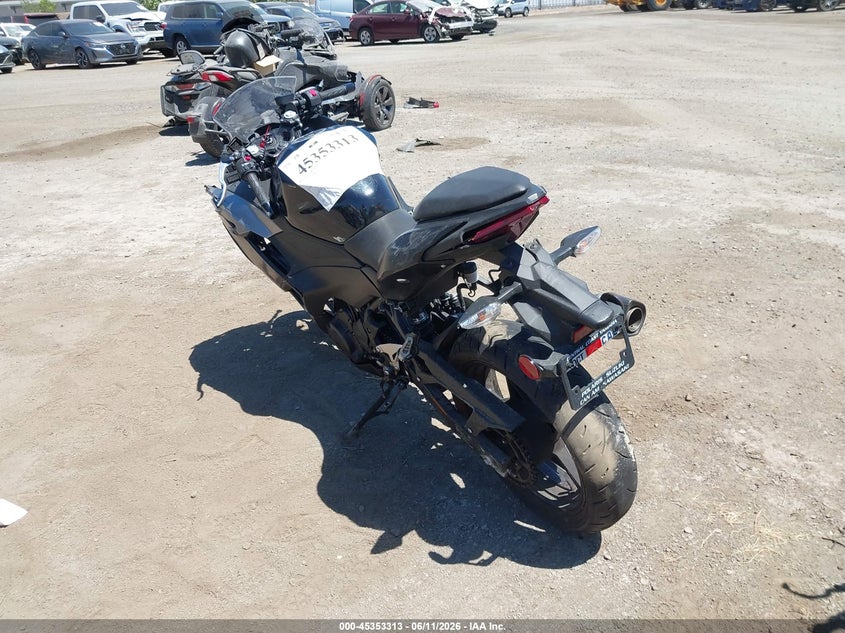 2025 Kawasaki Ninja VIN ML5EXGG16SDA66649 IAAI salvage auction — ALL OVER, Salvage (California), sold $525 on 2026-07-28 (photo 3)