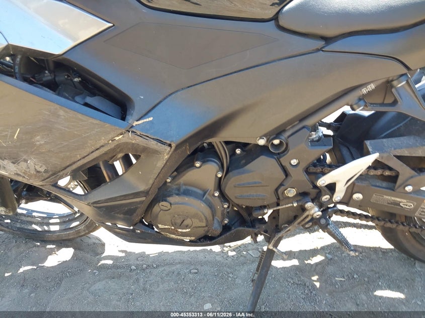 2025 Kawasaki Ninja VIN ML5EXGG16SDA66649 IAAI salvage auction — ALL OVER, Salvage (California), sold $525 on 2026-07-28 (photo 9)