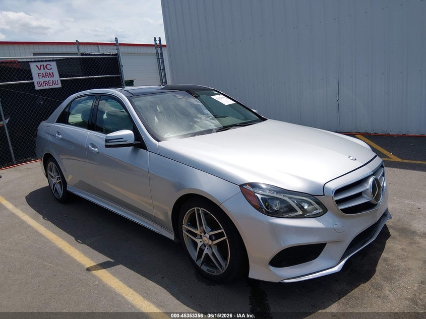 2015 Mercedes-benz E-klasse VIN WDDHF6HBXFB156558 IAAI salvage auction — LEFT FRONT, Salvage Title, sold $3,700 on 2026-08-01 (photo 1)