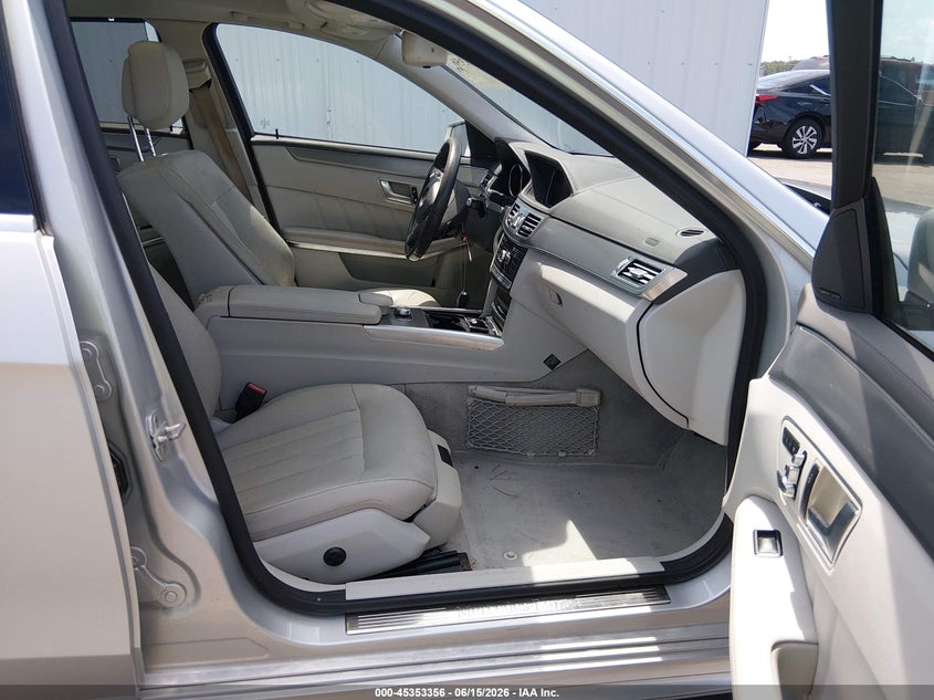 2015 Mercedes-benz E-klasse VIN WDDHF6HBXFB156558 IAAI salvage auction — LEFT FRONT, Salvage Title, sold $3,700 on 2026-08-01 (photo 5)