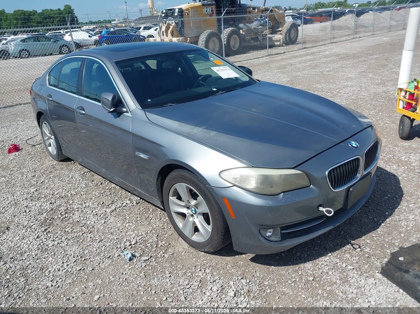 2013 BMW 5er VIN WBAXH5C52DD111933 IAAI salvage auction — UNKNOWN, Salvage (Missouri), sold $425 on 2026-08-04 (photo 1)
