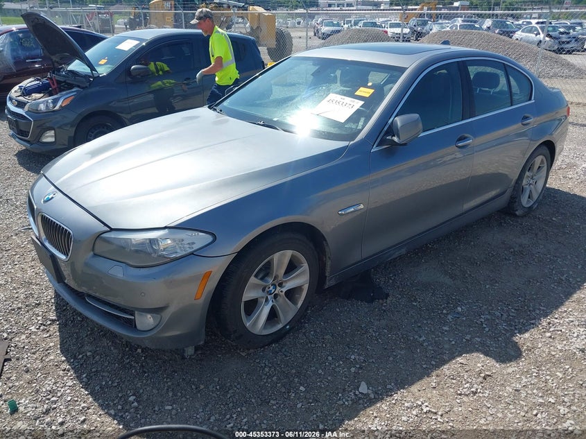 2013 BMW 5er VIN WBAXH5C52DD111933 IAAI salvage auction — UNKNOWN, Salvage (Missouri), sold $425 on 2026-08-04 (photo 2)
