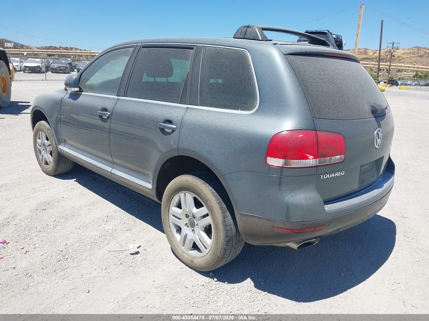 2004 Volkswagen Touareg VIN WVGCM77L44D045494 IAAI salvage auction — REAR END, Clear - Dealer Only (California), sold $575 on 2026-07-08 (photo 3)