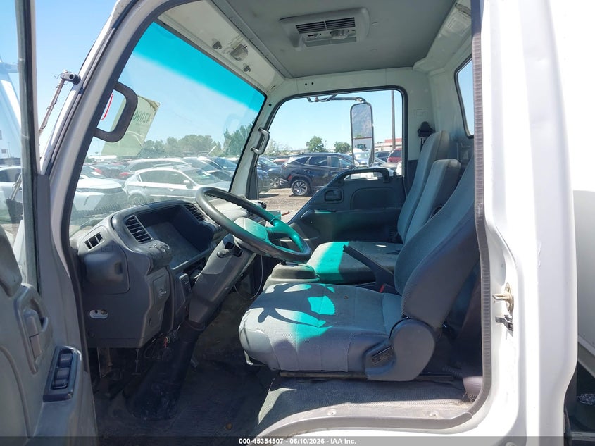 2003 Isuzu Npr VIN 4KLB4B1UX3J804332 IAAI salvage auction — FRONT & REAR, Clear (Utah), sold $25 on 2026-07-09 (photo 7)
