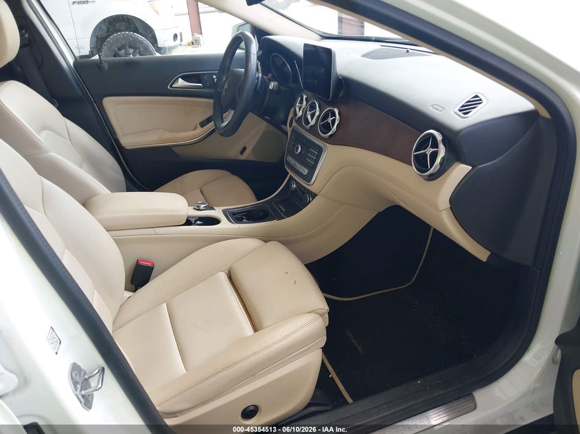 2019 Mercedes-benz Gla-klasse VIN WDCTG4EB9KU018934 IAAI salvage auction — FRONT & REAR, Rebuildable (Florida), sold $3,100 on 2026-07-08 (photo 5)