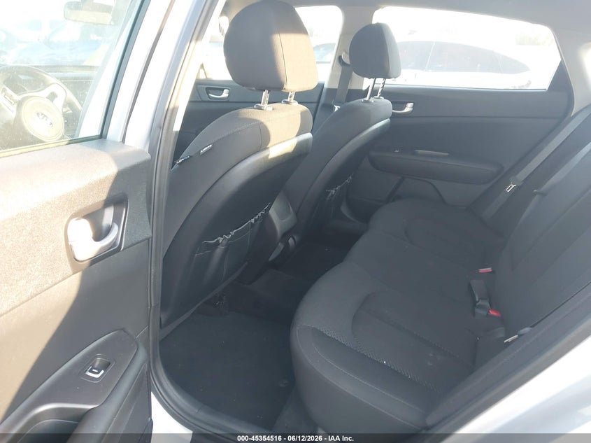2018 Kia Optima VIN 5XXGT4L30JG263074 IAAI salvage auction — LEFT FRONT, Salvage Title, sold $3,150 on 2026-07-10 (photo 8)