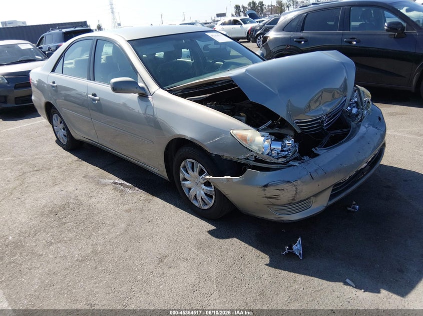 2005 Toyota Camry VIN 4T1BE32K15U571714 IAAI salvage auction — NORMAL WEAR, Salvage (California), sold $575 on 2026-07-09 (photo 1)