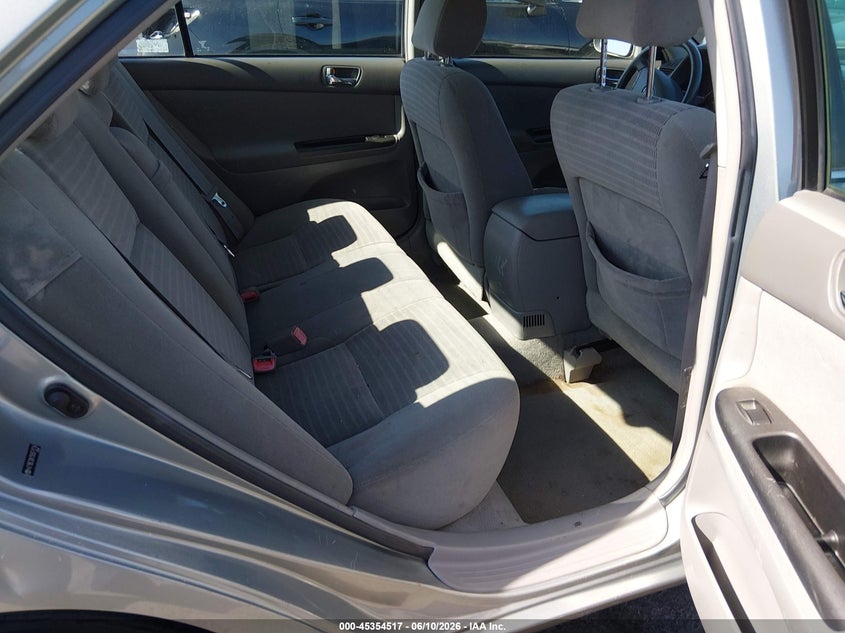 2005 Toyota Camry VIN 4T1BE32K15U571714 IAAI salvage auction — NORMAL WEAR, Salvage (California), sold $575 on 2026-07-09 (photo 8)