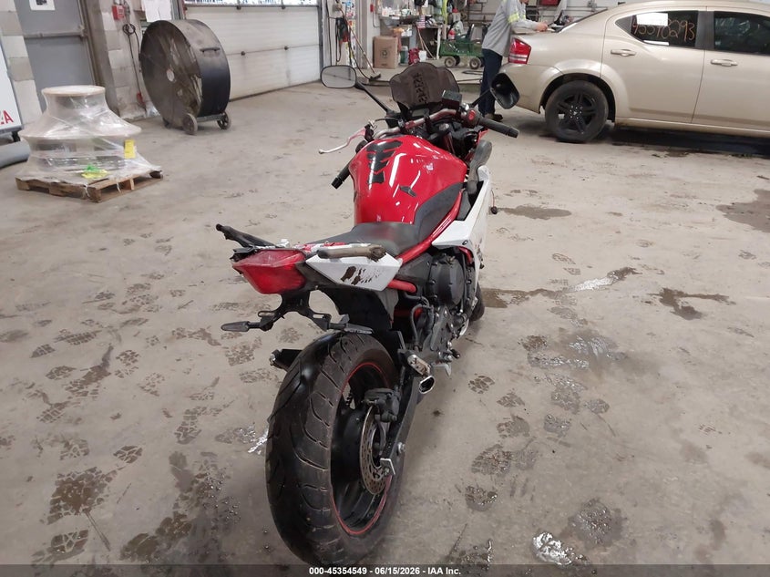 2014 Yamaha Fz VIN JYARJ18E6EA012791 IAAI salvage auction — RIGHT SIDE, Salvage (Maine), sold $75 on 2026-07-28 (photo 4)
