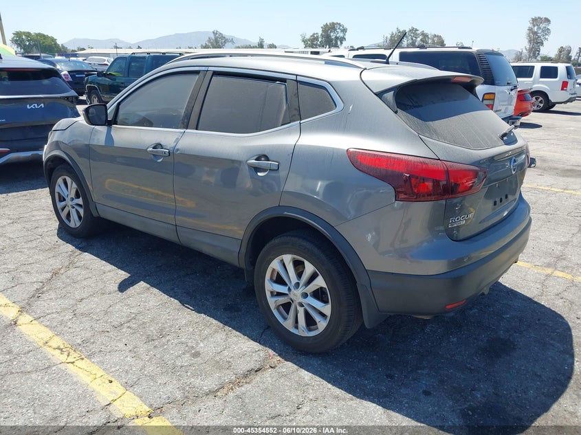 2018 Nissan Rogue VIN JN1BJ1CP5JW185149 IAAI salvage auction — NORMAL WEAR, Salvage Title - Dealer (California), sold $1,550 on 2026-07-21 (photo 3)